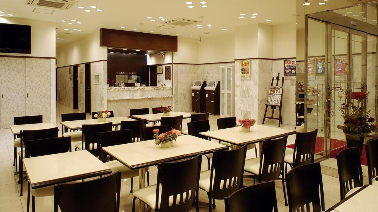 Toyoko Tsuruhashi Ekimae