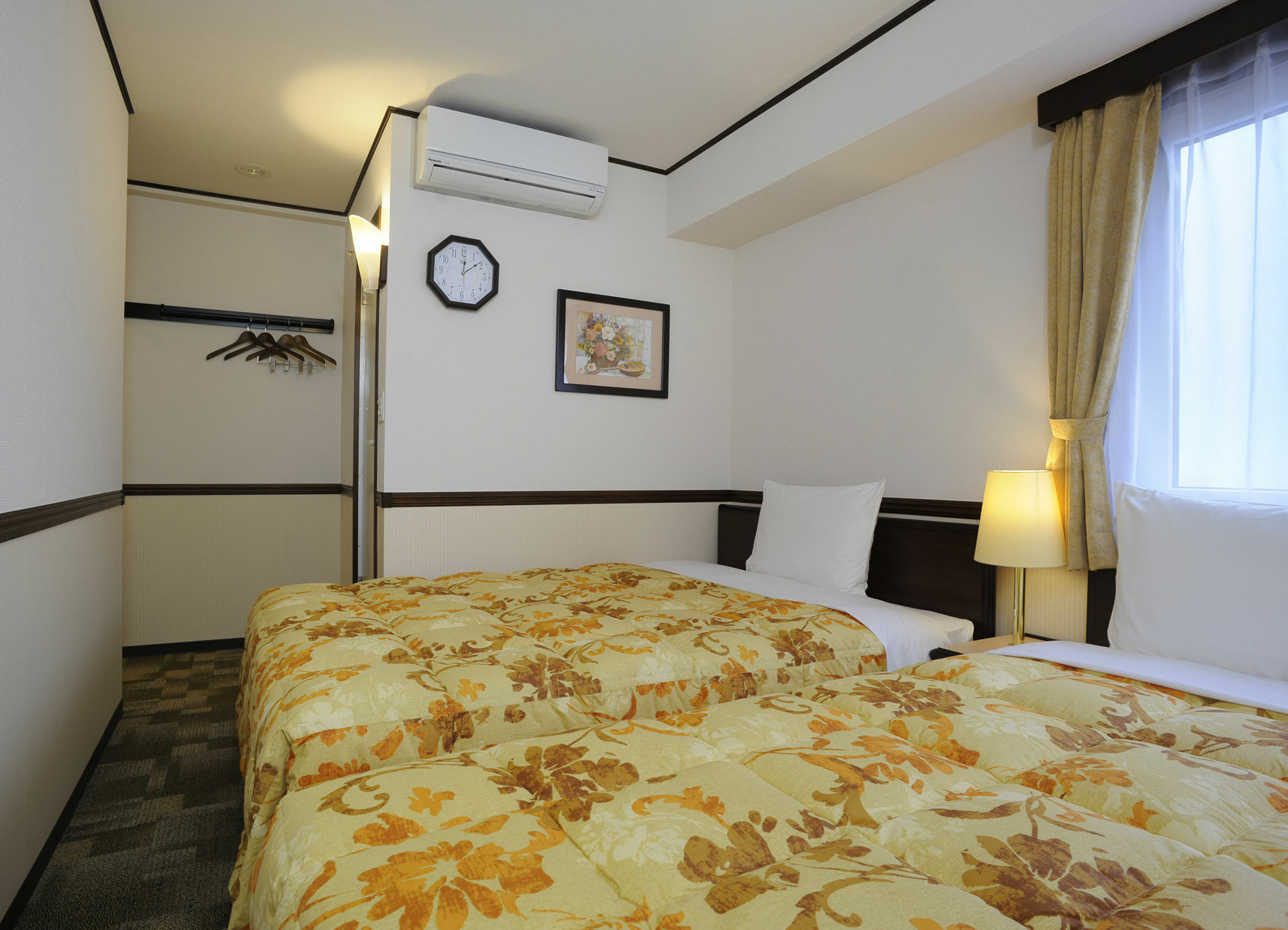 Hotel Toyoko Tsuruhashi Ekimae Ōsaka